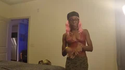 Snapshot of butt3rcup chatting on 10/05/25, 09:07 Goddess online show from 10/05/25, 09:07