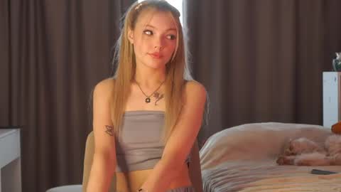 Snapshot of butteflai chatting on 05/19/26, 07:37 butteflai online show from 05/19/26, 07:37