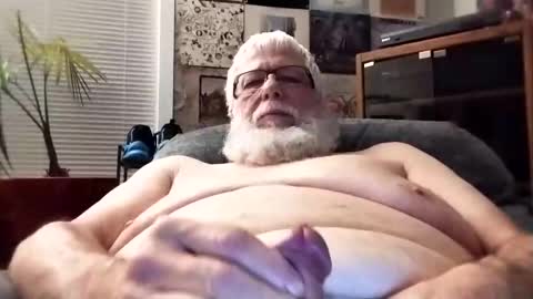 Buttercup online show from 10/18/25, 10:05