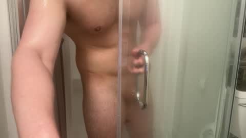 Snapshot of bwc18fresh chatting on 04/14/26, 06:47 bwc18fresh online show from 04/14/26, 06:47