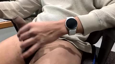 bwhatb online show from 12/01/25, 08:03