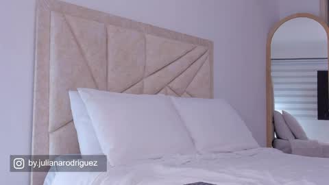    online show from 04/09/26, 12:21