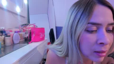 Snapshot of byanca_winklar chatting on 12/08/24, 04:28     online show from 12/08/24, 04:28