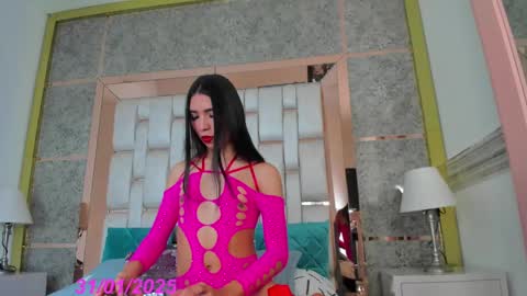 Snapshot of bylie_hills chatting on 01/31/25, 04:36 bylie_hills online show from 01/31/25, 04:36