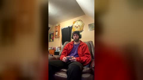 Snapshot of byounce32 chatting on 03/09/26, 01:20 Bounceonme online show from 03/09/26, 01:20