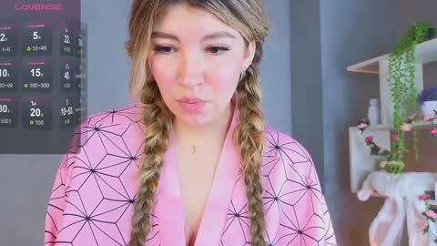 Kira online show from 01/10/25, 08:18