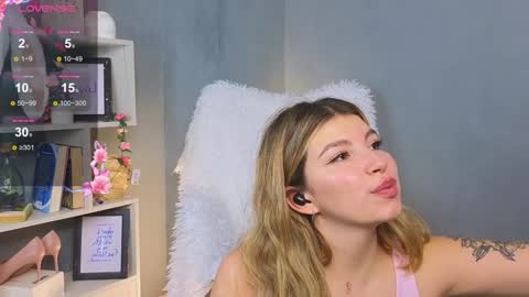 Kira online show from 01/21/25, 11:03