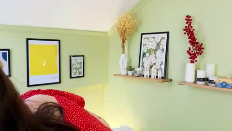 Kira online show from 03/06/26, 08:22