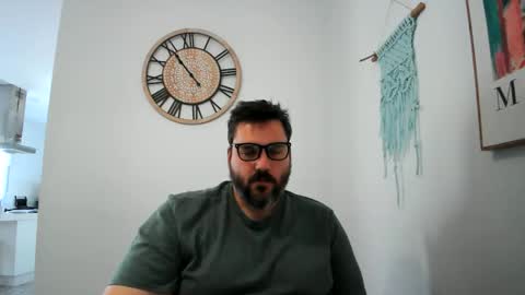 Snapshot of c66752837 chatting on 05/22/26, 08:53 clark kent online show from 05/22/26, 08:53