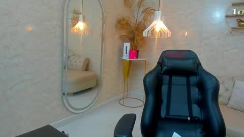 Snapshot of caamii_sweett chatting on 05/28/26, 09:01 Camii Sweet online show from 05/28/26, 09:01