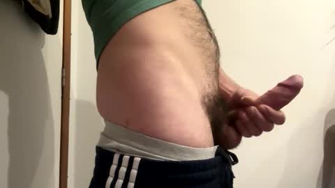 Snapshot of caballodetroya69 chatting on 10/31/25, 02:51 caballodetroya69 online show from 10/31/25, 02:51