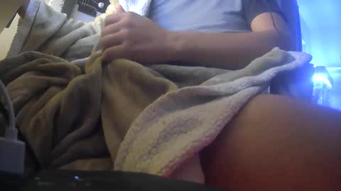Snapshot of cachicho81 chatting on 05/19/26, 01:22 cachicho81 online show from 05/19/26, 01:22