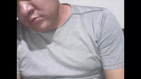 Snapshot of cachito83915 chatting on 01/18/26, 04:05 Cachudosexy online show from 01/18/26, 04:05