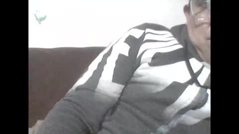 Snapshot of cachito83915 chatting on 02/03/26, 03:26 Cachudosexy online show from 02/03/26, 03:26