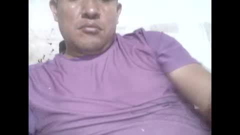 Snapshot of cachito83915 chatting on 04/08/26, 04:56 Cachudosexy online show from 04/08/26, 04:56