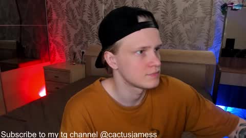 Snapshot of cactusjames_69 chatting on 10/02/25, 07:10 James online show from 10/02/25, 07:10