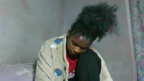 Snapshot of caella98 chatting on 05/09/26, 06:13 caella98 online show from 05/09/26, 06:13