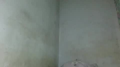 Snapshot of caella98 chatting on 05/11/26, 02:45 caella98 online show from 05/11/26, 02:45