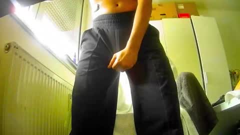 Snapshot of caesar69salad chatting on 10/12/25, 10:03 Caesar online show from 10/12/25, 10:03