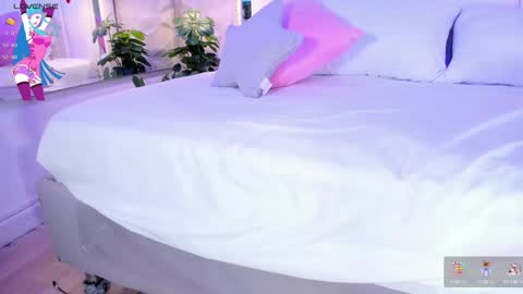 Snapshot of cailynbrowm chatting on 12/18/24, 07:36 CailynBrown online show from 12/18/24, 07:36