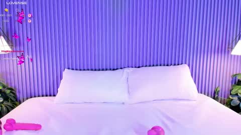 Snapshot of cailynbrowm chatting on 03/08/25, 04:23 CailynBrown online show from 03/08/25, 04:23