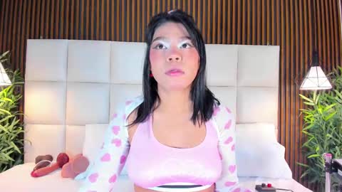 Snapshot of cailynbrowm chatting on 10/05/25, 04:33 CailynBrown online show from 10/05/25, 04:33