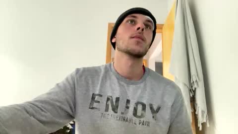 Snapshot of caioba2025caio chatting on 11/12/25, 02:17 caioba2025caio online show from 11/12/25, 02:17