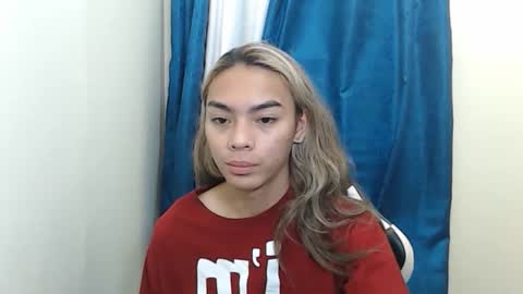 Snapshot of caitessa_bellemoir chatting on 03/23/26, 03:05 caitessa_bellemoir online show from 03/23/26, 03:05
