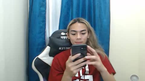 Snapshot of caitessa_bellemoir chatting on 03/26/26, 08:47 caitessa_bellemoir online show from 03/26/26, 08:47