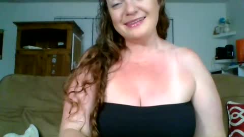 caitieluvs online show from 07/21/26, 02:47