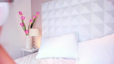 Caitlyn  online show from 02/08/25, 08:10