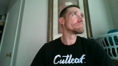 calbry82 online show from 10/25/25, 06:57