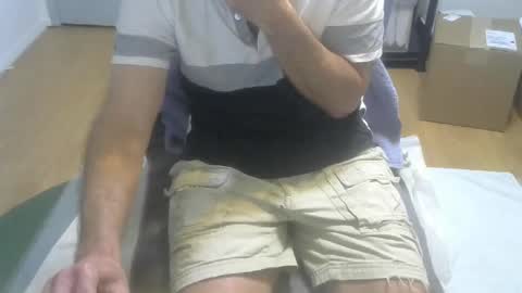 Snapshot of califun4u chatting on 01/09/25, 02:01 califun4u online show from 01/09/25, 02:01