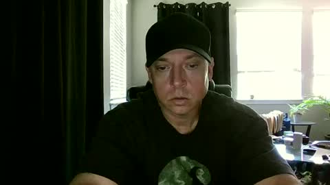 Snapshot of caligrown1154 chatting on 07/10/26, 05:37 caligrown1154 online show from 07/10/26, 05:37