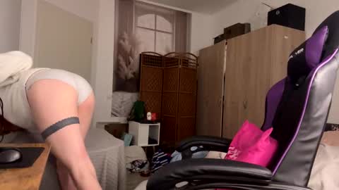 Caliiie of online show from 04/24/26, 05:54