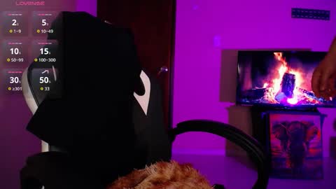 Snapshot of caliope_goddess1 chatting on 12/22/25, 10:12 caliope_goddess1 online show from 12/22/25, 10:12