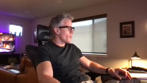 calirsedmo online show from 12/14/25, 07:18