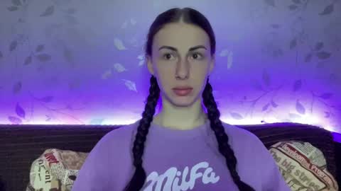 Anna online show from 03/10/25, 11:27