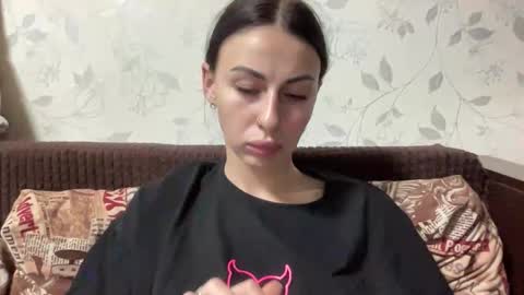 Anna online show from 11/30/25, 07:51