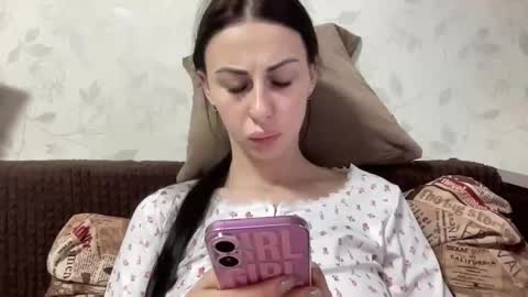 Anna online show from 12/03/25, 10:57