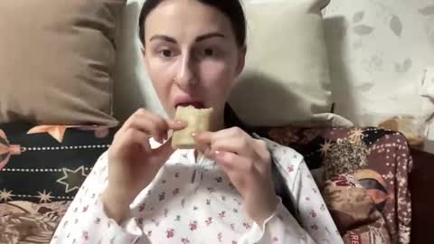 Anna online show from 03/01/26, 08:22