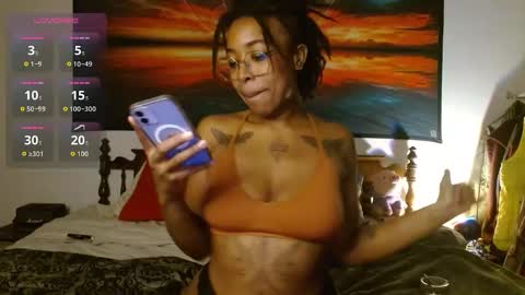 Snapshot of call_me_hedone chatting on 09/25/25, 08:45 Hedone online show from 09/25/25, 08:45