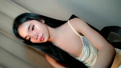 Snapshot of call_me_nina chatting on 06/24/26, 12:20 call_me_nina online show from 06/24/26, 12:20