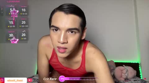 Snapshot of call_me_theo chatting on 11/17/25, 12:16 Mateo online show from 11/17/25, 12:16