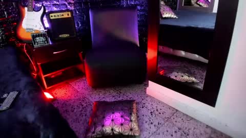 Snapshot of calliope_dark chatting on 01/06/25, 03:40 calliope_dark online show from 01/06/25, 03:40