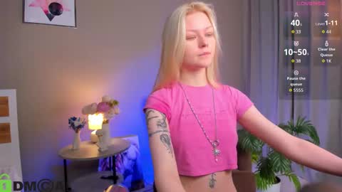 Robin online show from 12/19/25, 03:24