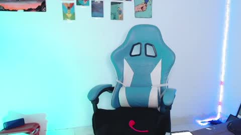 callmebluee online show from 05/15/26, 01:12