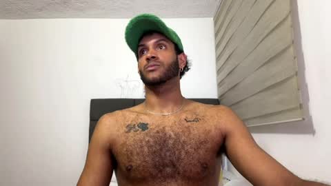 Snapshot of callmeby_lebron chatting on 06/07/26, 01:43 LeBron online show from 06/07/26, 01:43