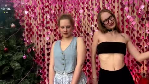 Snapshot of callmerin_ chatting on 02/16/26, 06:37 Lumi and Rina online show from 02/16/26, 06:37