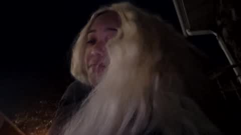 Snapshot of cals9x chatting on 02/28/26, 03:29 camzxoxox online show from 02/28/26, 03:29